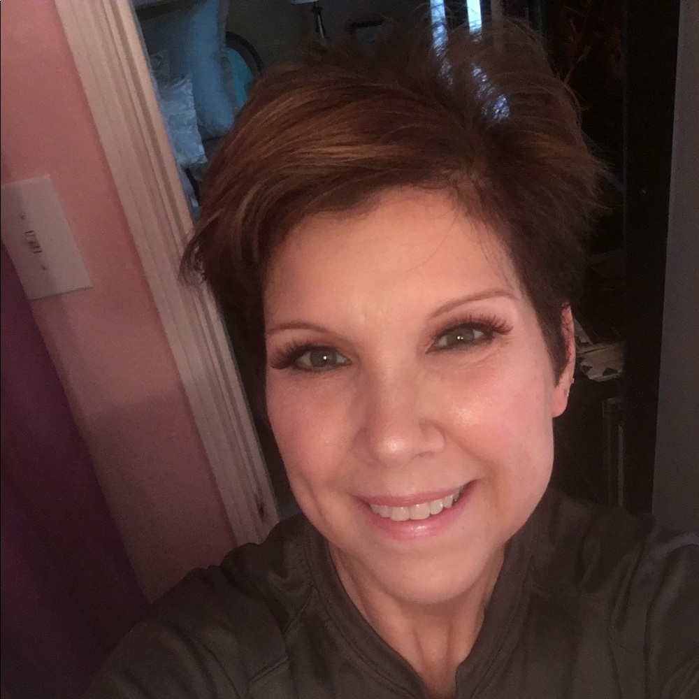 Meet your Posher, Cheryl